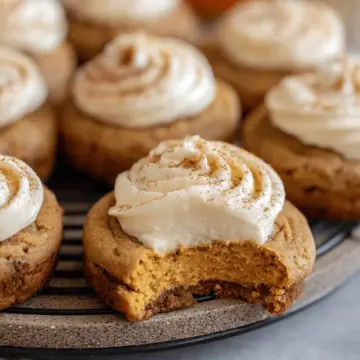 Pumpkin Cheesecake Cookies
