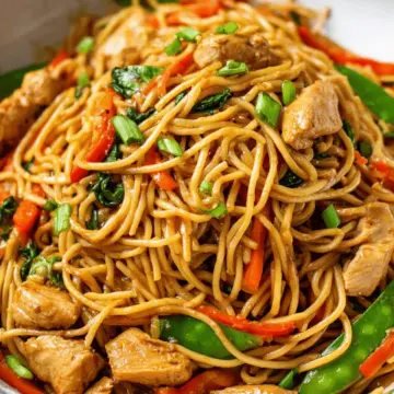 Delicious Chicken Lo Mein Recipe for Easy Meals
