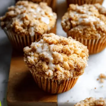 Apple Cinnamon Crumb Muffins
