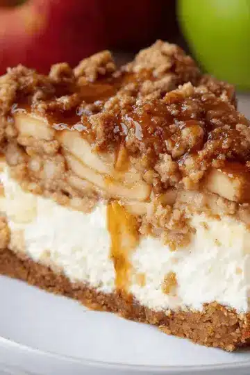 Apple Crumble Cheesecake