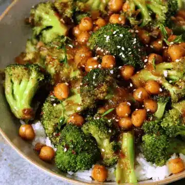Garlic Broccoli Stir Fry With Chickpeas