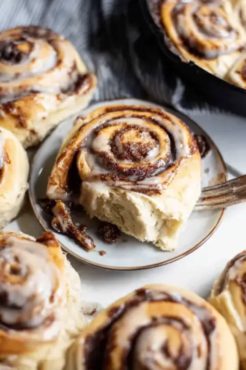 Quick Sourdough Discard Cinnamon Rolls