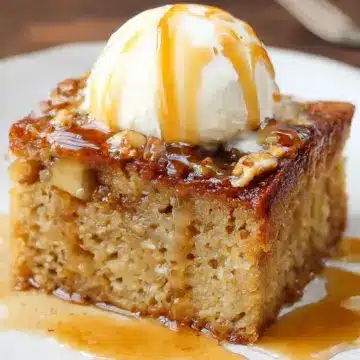 Sticky Banana Bread Pudding Cake