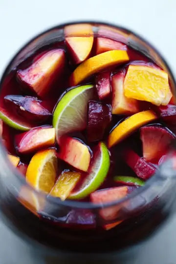 Easy Traditional Red Sangria